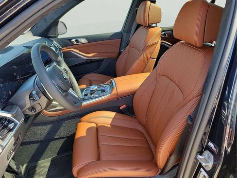Used 2027 BMW X7 M60i w/ M Sport Professional Package AWD/4WD image 19