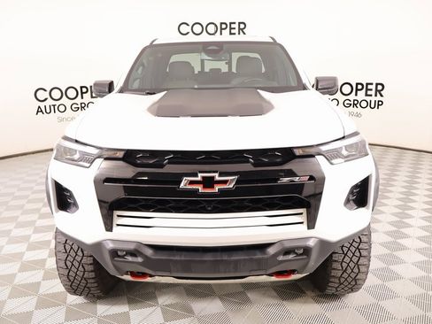 Used 2023 Chevrolet Colorado ZR2 w/ ZR2 Convenience Package III image 9