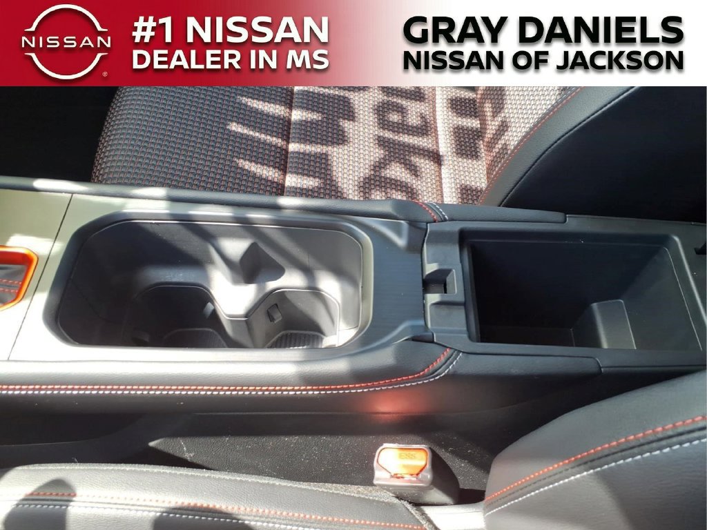 Used 2025 Nissan Kicks SR AWD/4WD image 20