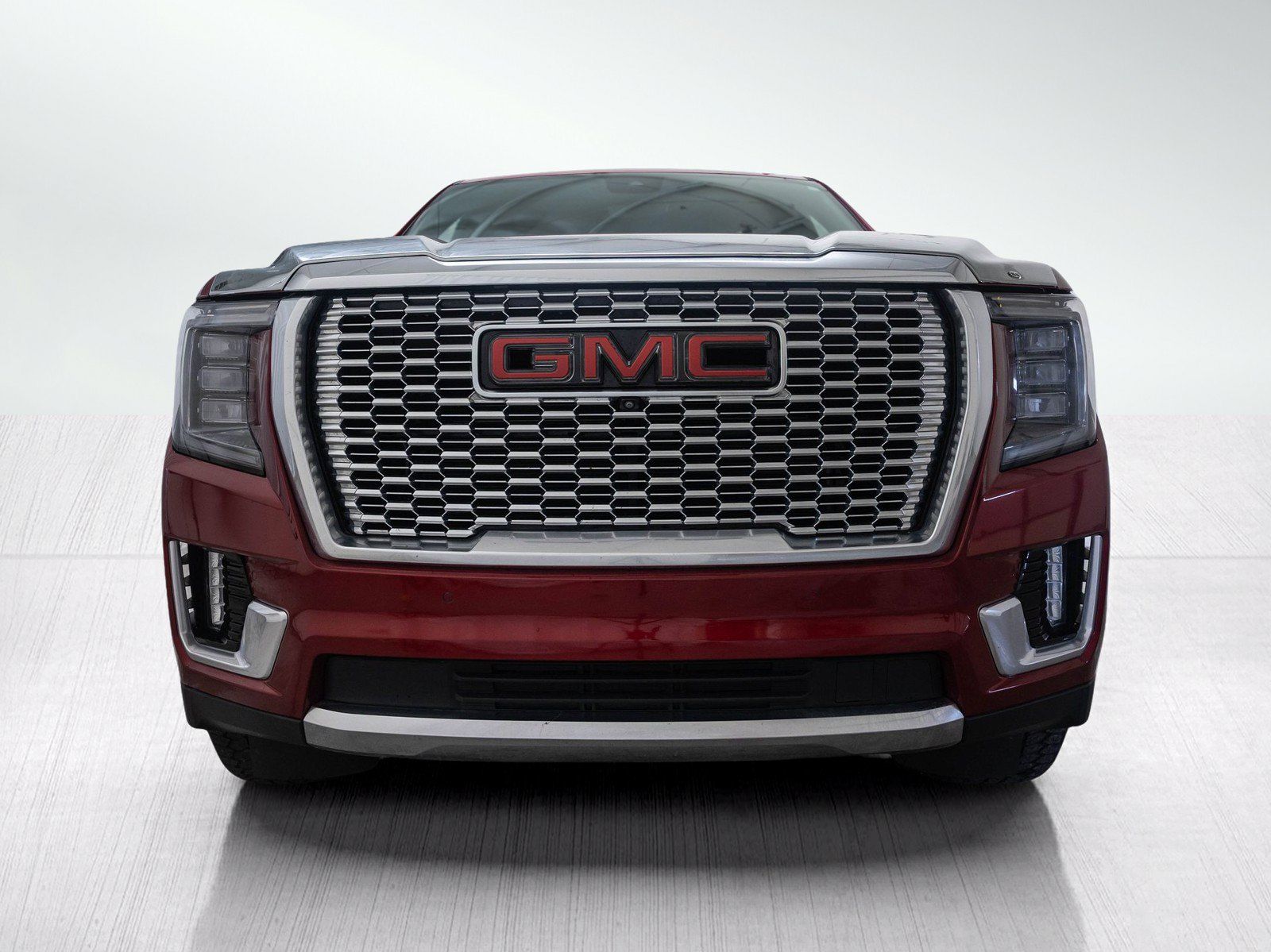 Used 2023 GMC Yukon Denali w/ Denali Reserve Package AWD/4WD image 2