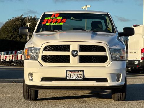 Used 2019 RAM 1500 Express AWD/4WD image 9
