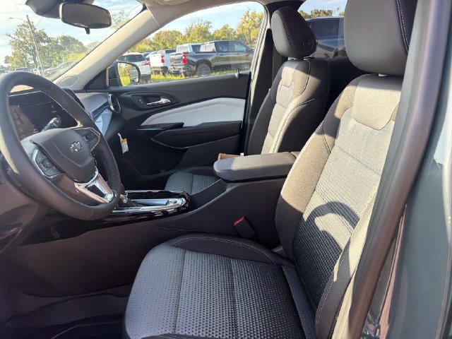 New 2026 Chevrolet Trax LT w/ Driver Confidence Package FWD image 17