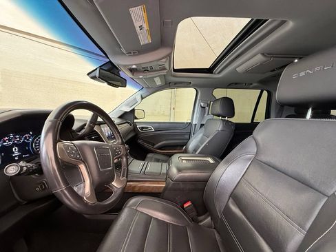 Used 2018 GMC Yukon Denali w/ Denali Ultimate Package AWD/4WD image 13