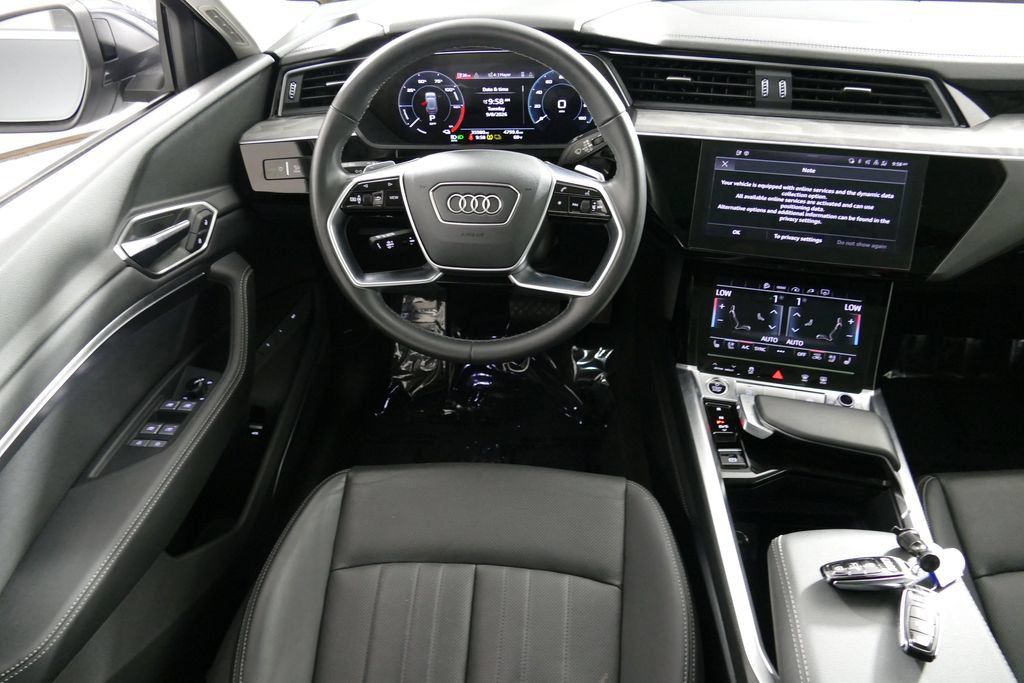 Used 2024 Audi Q8 e-tron Premium Plus w/ Premium Plus Package AWD/4WD image 27