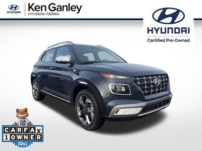 Used 2023 Hyundai Venue Limited w/ Cargo Package