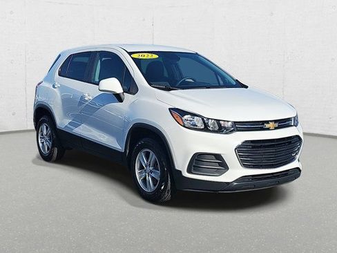Used 2022 Chevrolet Trax LS w/ Tint and Cruise Package image 3