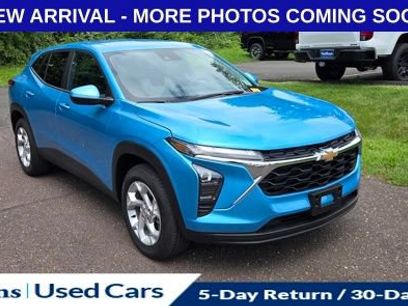 Used 2026 Chevrolet Trax LS w/ LS Convenience Package