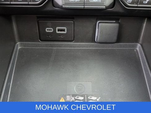 Used 2024 Chevrolet Tahoe High Country AWD/4WD image 36