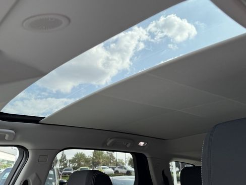 New 2025 Land Rover Discovery Sport S image 16