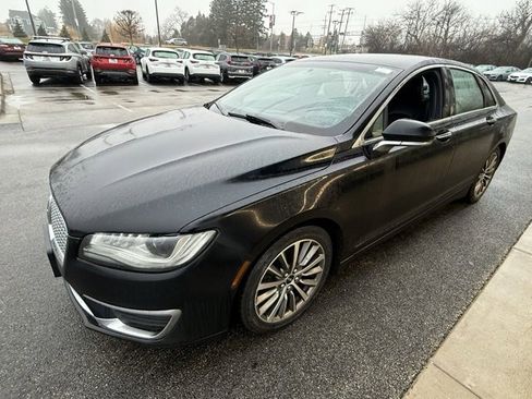 Used 2017 Lincoln MKZ Premiere image 3