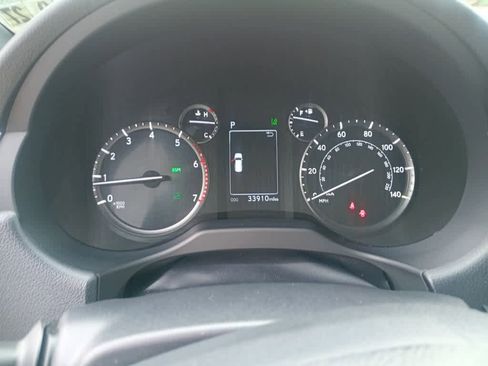 Used 2022 Lexus GX 460 Premium w/ Premium Package image 10