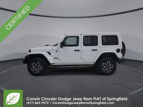 Certified 2025 Jeep Wrangler Sahara AWD/4WD image 9