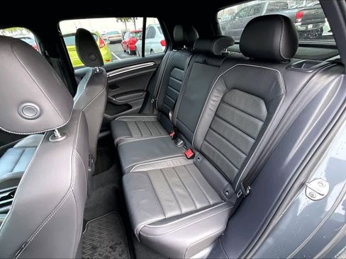 Used 2019 Volkswagen Golf R 4-Door image 26