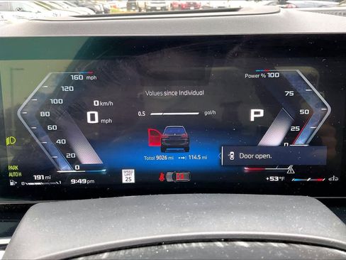 Used 2025 BMW X7 M60i image 21