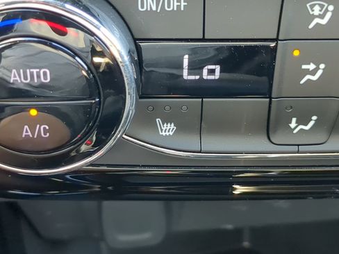 Used 2024 Chevrolet Trax RS w/ Driver Confidence Package image 22