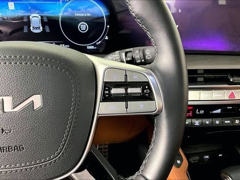 Certified 2025 Kia Telluride SX Prestige X-Line AWD/4WD image 11