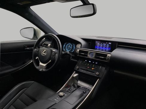 Used 2016 Lexus IS 350 AWD image 18