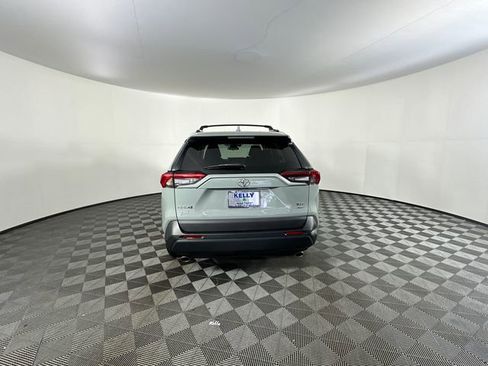 Used 2021 Toyota RAV4 XLE w/ Convenience Package image 7