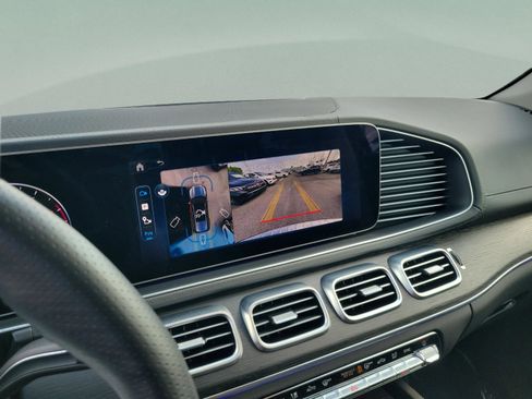 Certified 2026 Mercedes-Benz GLS 450 4MATIC image 45
