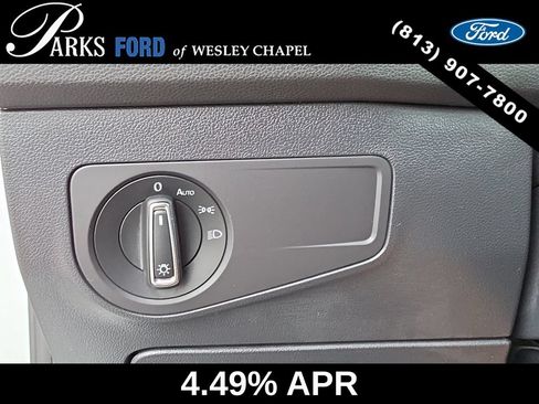 Used 2024 Volkswagen Tiguan SE w/ Panoramic Sunroof Package FWD image 28