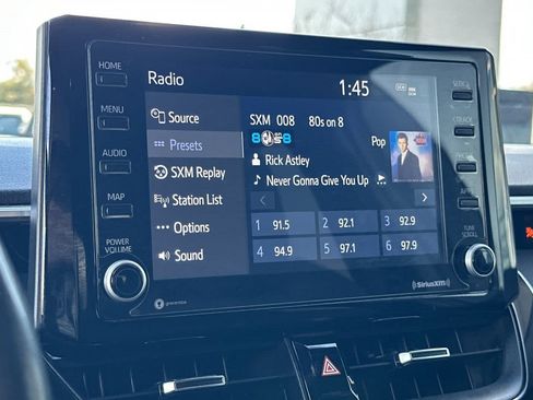 Used 2022 Toyota Corolla SE w/ Carpet Mat Package (TMS) image 17