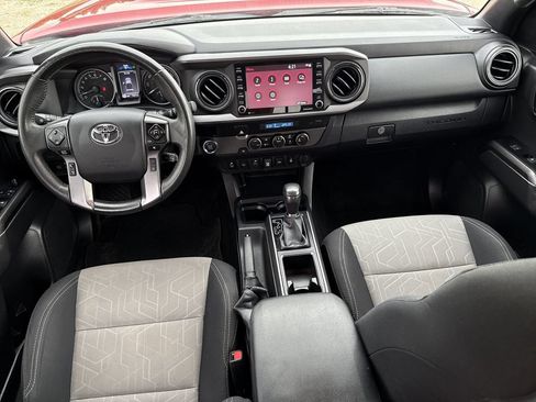Used 2022 Toyota Tacoma TRD Sport w/ Technology Package RWD image 22