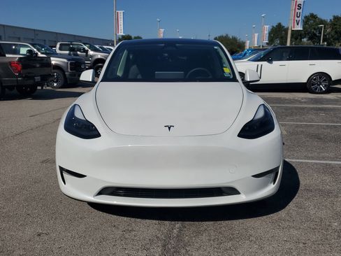 Used 2024 Tesla Model Y Long Range image 2