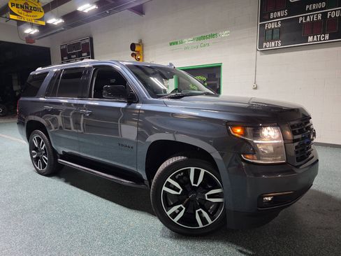 Used 2019 Chevrolet Tahoe LT w/ RST Edition image 14