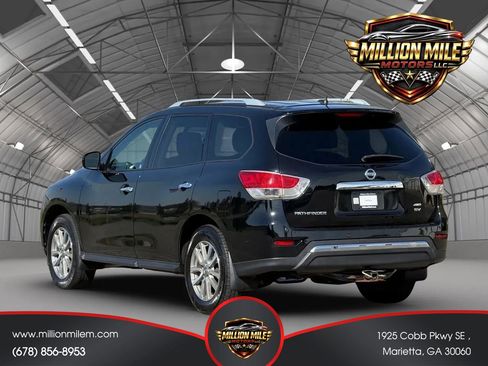 Used 2013 Nissan Pathfinder SV AWD/4WD image 10