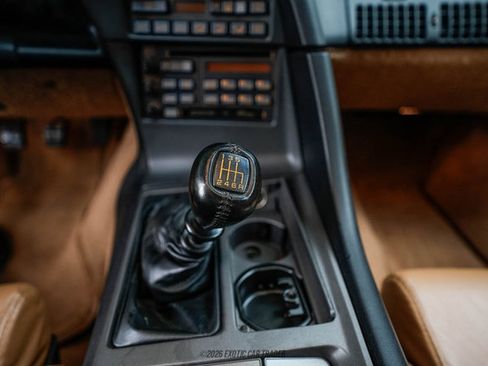 Used 1991 Chevrolet Corvette Coupe RWD image 22