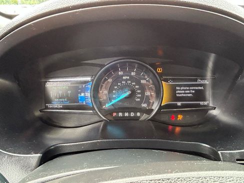 Used 2017 Ford Explorer XLT w/ XLT Technology Feature Bundle AWD/4WD image 23