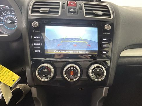 Used 2017 Subaru Forester 2.5i Premium AWD/4WD image 28