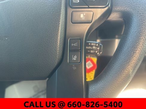 Used 2023 Toyota Tacoma SR image 17