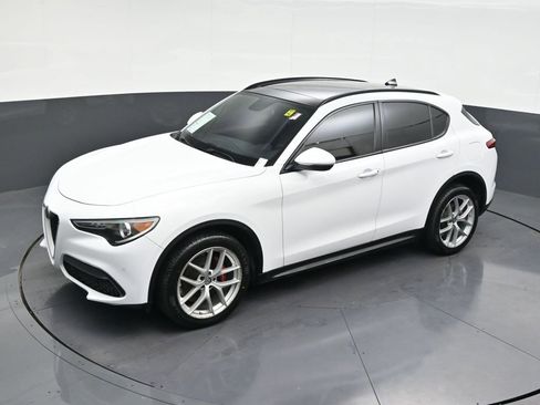 Used 2019 Alfa Romeo Stelvio Ti Sport w/ Quick Order Package 22S Sport image 17