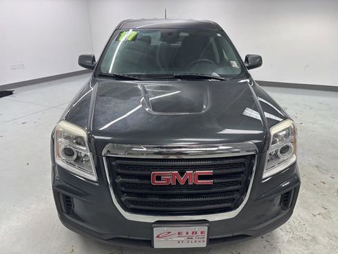 Used 2017 GMC Terrain SLE image 3