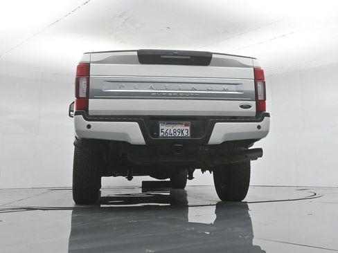 Used 2022 Ford F250 Platinum w/ FX4 Off-Road Package AWD/4WD image 53