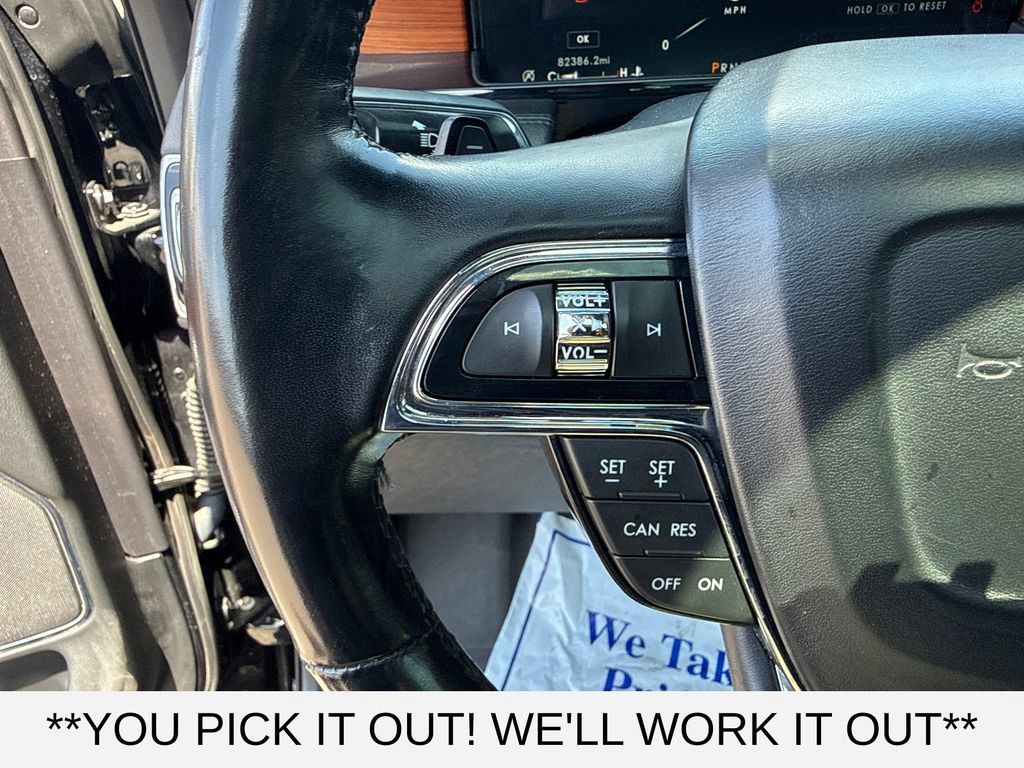 Used 2018 Lincoln Navigator Select w/ Cargo Package RWD image 16
