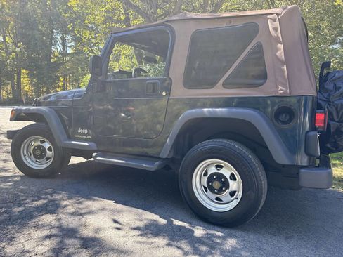 Used 2004 Jeep Wrangler SE AWD/4WD image 5