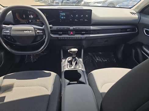 Certified 2025 Kia K4 FWD image 12