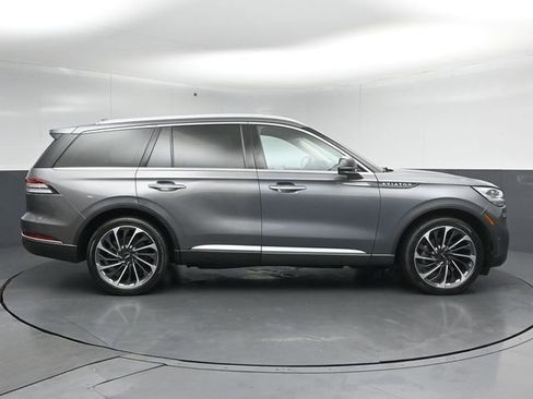 Certified 2022 Lincoln Aviator Reserve w/ Equipment Group 201A AWD/4WD image 8