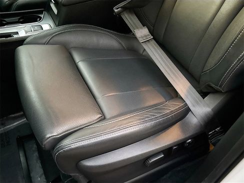 Used 2023 Subaru Ascent Limited image 18