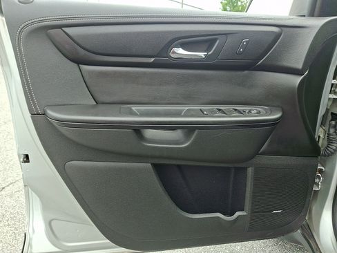Used 2017 Chevrolet Traverse LT AWD/4WD image 12