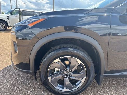 New 2026 Nissan Rogue SV image 7