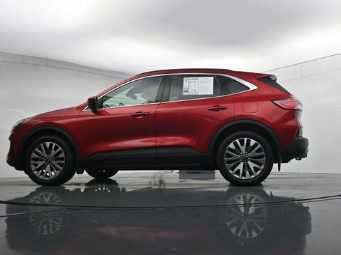 Certified 2022 Ford Escape Titanium w/ Class II Trailer Tow Package AWD/4WD image 32