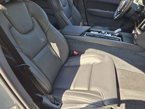 New 2026 Volvo XC60 T8 Ultra w/ Protection Package Premier image 11