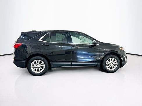 Used 2019 Chevrolet Equinox LT w/ Driver Convenience Package AWD/4WD image 10