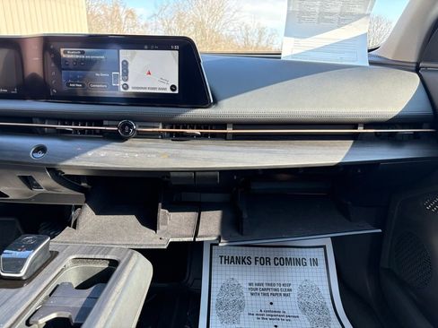 Used 2023 Nissan Ariya FWD image 28