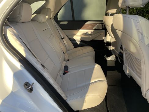 Certified 2025 Mercedes-Benz GLE 350 4MATIC w/ AMG Line Exterior image 44