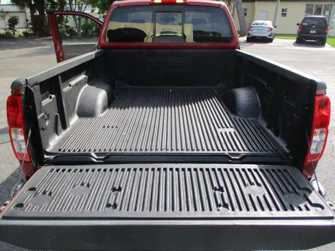 Used 2016 Nissan Frontier SV RWD image 34