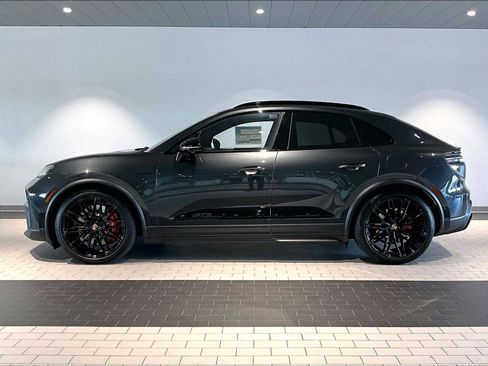 New 2026 Porsche Macan GTS Electric image 2
